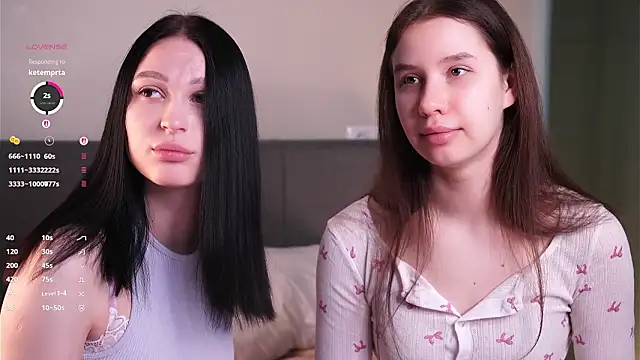 Snapshot of ZofiaSoshnik chatting on 02/15/26, 07:51 ZofiaSoshnik online show from 02/15/26, 07:51