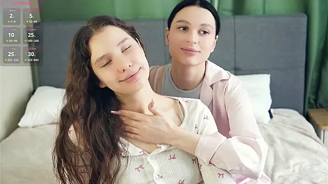 Snapshot of ZofiaSoshnik chatting on 02/19/26, 08:21 ZofiaSoshnik online show from 02/19/26, 08:21