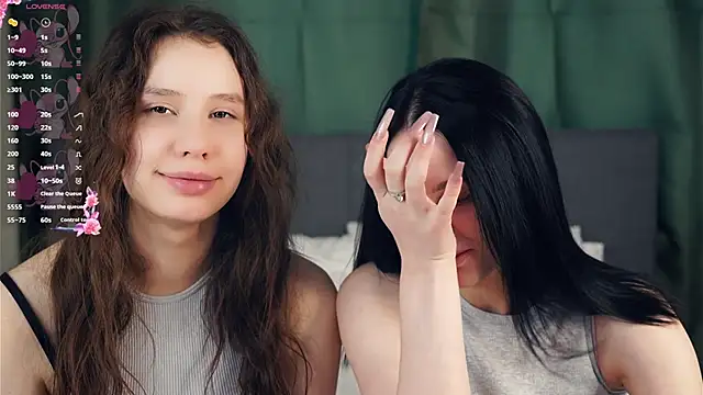 Snapshot of ZofiaSoshnik chatting on 02/22/26, 06:35 ZofiaSoshnik online show from 02/22/26, 06:35