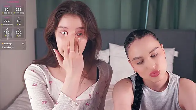 Snapshot of ZofiaSoshnik chatting on 02/27/26, 09:20 ZofiaSoshnik online show from 02/27/26, 09:20