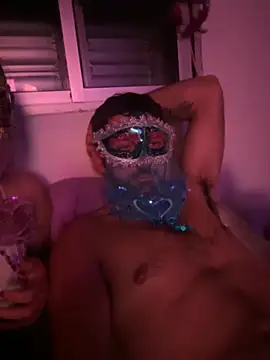 Snapshot of ParejaCanaria12 chatting on 02/05/26, 10:14 ParejaCanaria12 online show from 02/05/26, 10:14