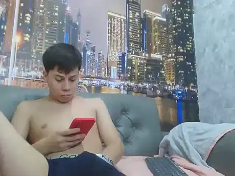 santiago xxxcol online show from 04/15/26, 11:49