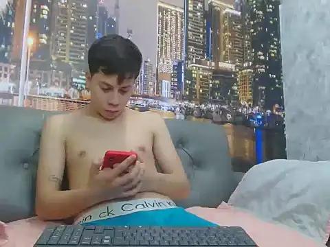 santiago xxxcol online show from 04/17/26, 11:08