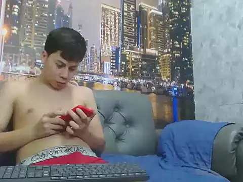 santiago xxxcol online show from 04/22/26, 11:39