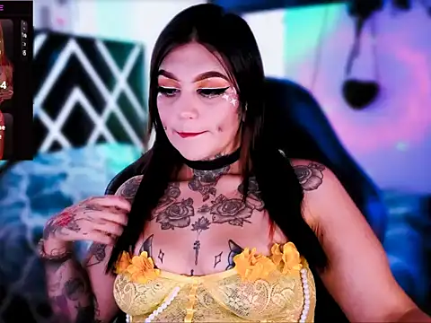 Snapshot of Zoeee_001 chatting on 02/06/26, 07:39 Zoeee 001 online show from 02/06/26, 07:39