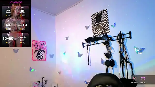 Zoeee 001 online show from 03/26/26, 05:57