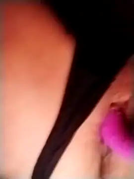 Snapshot of Christinecszw chatting on 02/23/26, 01:14 Christinecszw online show from 02/23/26, 01:14