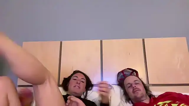 mr mrs glitter online show from 04/10/26, 01:00