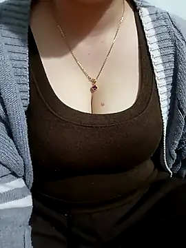 Snapshot of Tulip_ii chatting on 02/03/26, 02:53 Tulip ii online show from 02/03/26, 02:53