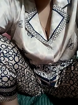 Snapshot of Tulip_ii chatting on 02/24/26, 03:10 Tulip ii online show from 02/24/26, 03:10