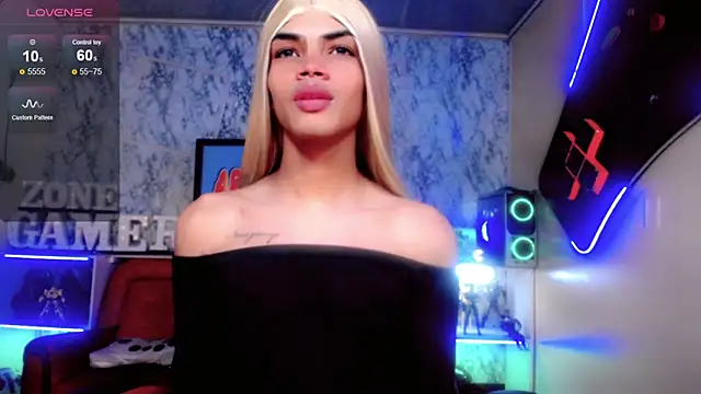 Snapshot of Karol_Vanessa__ chatting on 06/01/26, 11:34 Karol Vanessa online show from 06/01/26, 11:34
