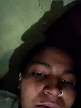 Snapshot of Gungun_thakur chatting on 02/05/26, 09:19 Gungun thakur online show from 02/05/26, 09:19