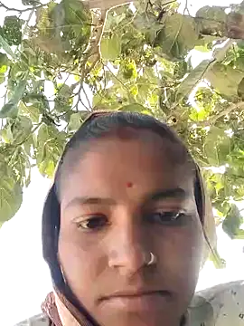 Snapshot of Gungun_thakur chatting on 02/10/26, 07:23 Gungun thakur online show from 02/10/26, 07:23