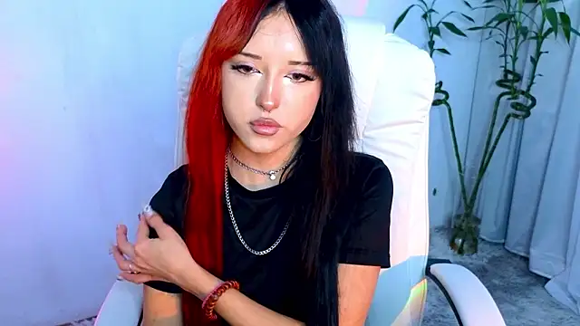 Snapshot of __Amiraa chatting on 02/04/26, 01:39 Amiraa online show from 02/04/26, 01:39