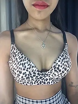 Snapshot of Niharika_02 chatting on 02/26/26, 01:21 Niharika 02 online show from 02/26/26, 01:21