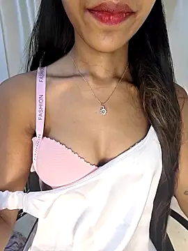 Snapshot of Niharika_02 chatting on 04/02/26, 07:00 Niharika 02 online show from 04/02/26, 07:00