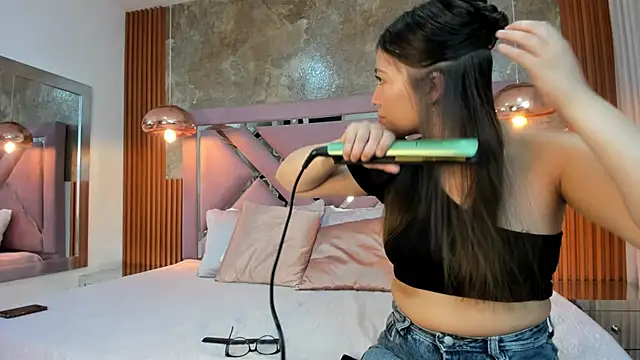 ChloeandAdam online show from 03/29/26, 01:49