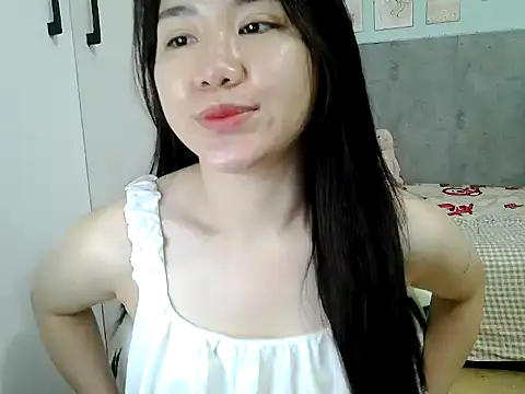 Amy8386 online show from 05/05/26, 05:04