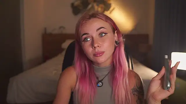 Sarah Pink online show from 04/04/26, 01:41