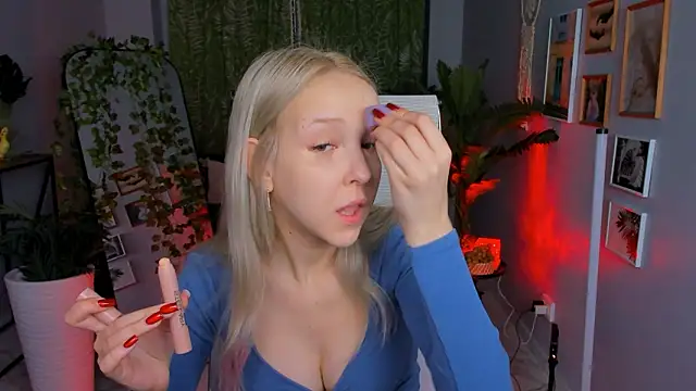 MaoqiBeverly online show from 03/28/26, 05:18