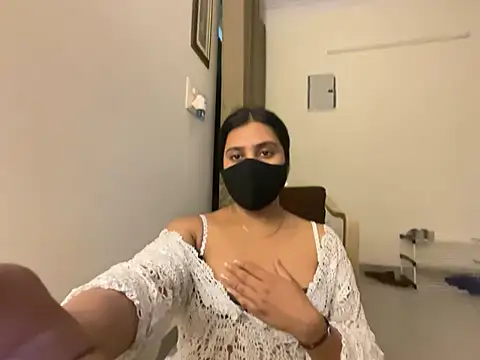 Anna girl22 online show from 04/07/26, 04:51