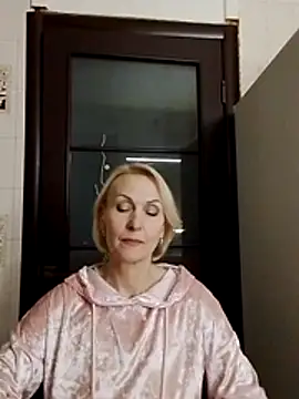 MichelleSolis online show from 02/18/26, 06:37