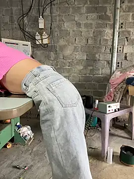 Snapshot of susin-beo chatting on 02/05/26, 01:32 susin-beo online show from 02/05/26, 01:32