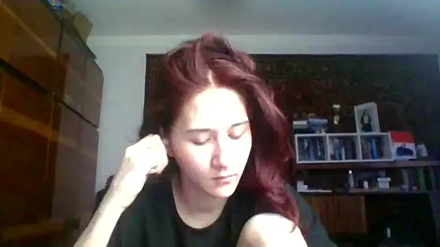 Snapshot of NickiKisinger chatting on 02/21/26, 07:09 NickiKisinger online show from 02/21/26, 07:09