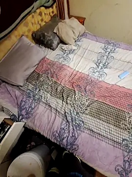 dark-hard-good online show from 04/15/26, 03:19