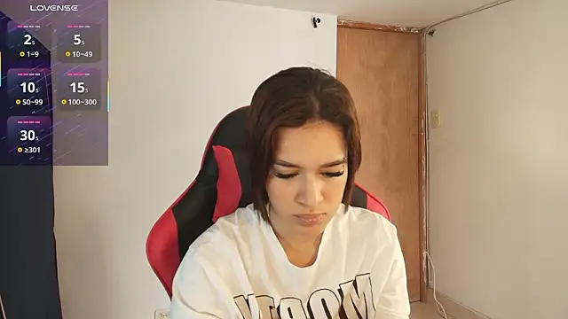 Zoe-Walzer online show from 03/18/26, 04:43