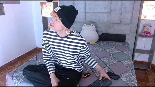 lucke collins22 online show from 02/07/26, 07:01