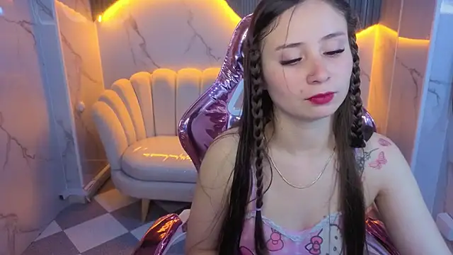 Ariana18 b online show from 05/21/26, 01:07