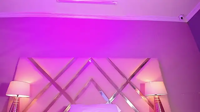 Snapshot of KiaraEverly chatting on 02/04/26, 02:12 KiaraEverly online show from 02/04/26, 02:12