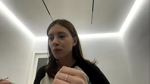 Snapshot of SofiaBlumer chatting on 02/07/26, 03:16 SofiaBlumer online show from 02/07/26, 03:16