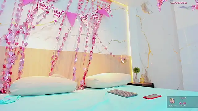 Snapshot of rebecca_ponce_ chatting on 02/16/26, 07:10 rebecca ponce online show from 02/16/26, 07:10