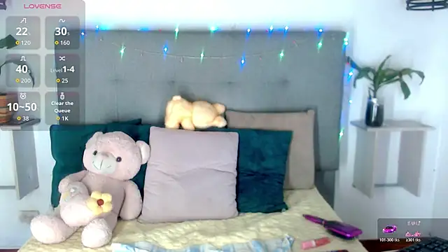 Sophia Valentina online show from 04/17/26, 04:59