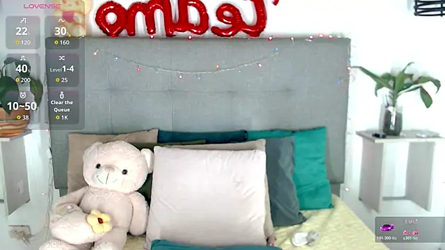 Sophia Valentina online show from 04/19/26, 04:28