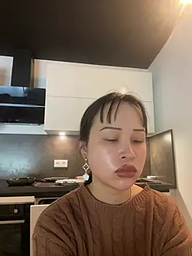 Just-Lilly online show from 05/24/26, 04:01