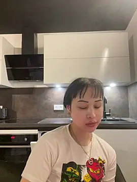 Just-Lilly online show from 07/12/26, 10:12