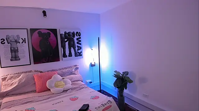 Hey lucy   online show from 02/24/26, 11:41