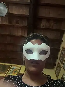 missgirl88 online show from 04/20/26, 07:00