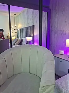 Eva Monroes online show from 04/01/26, 05:19