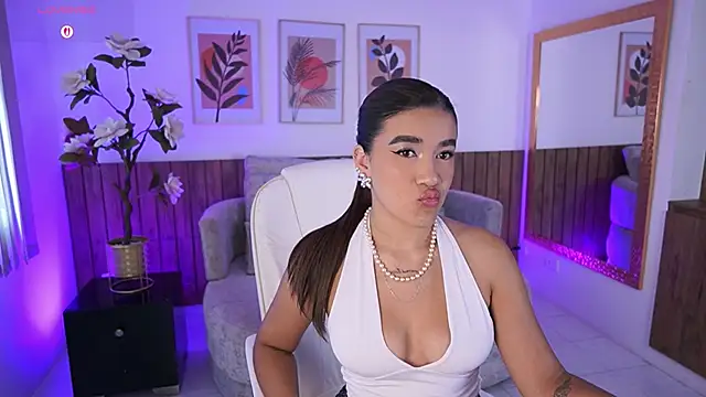 IvyGrabes online show from 04/21/26, 07:06