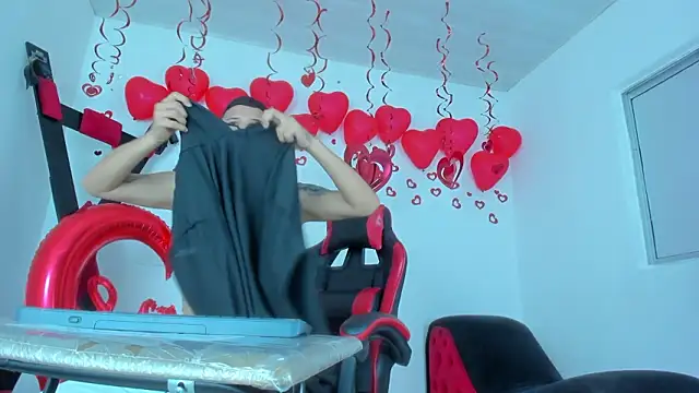 Steven and Camilo18 online show from 02/14/26, 11:40