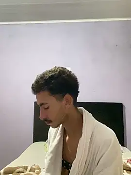 GuiOficialBr02 online show from 03/23/26, 01:15