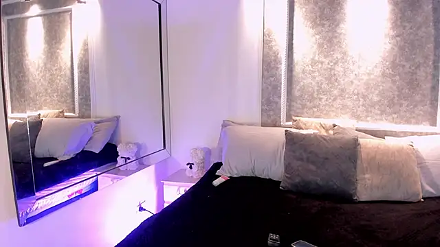 celestesun23 online show from 02/05/26, 12:37