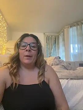 JasmineGlow7 online show from 03/06/26, 04:25