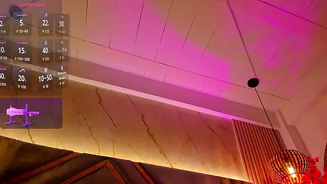 Snapshot of EmmaLovve chatting on 02/15/26, 07:51 EmmaLovve online show from 02/15/26, 07:51