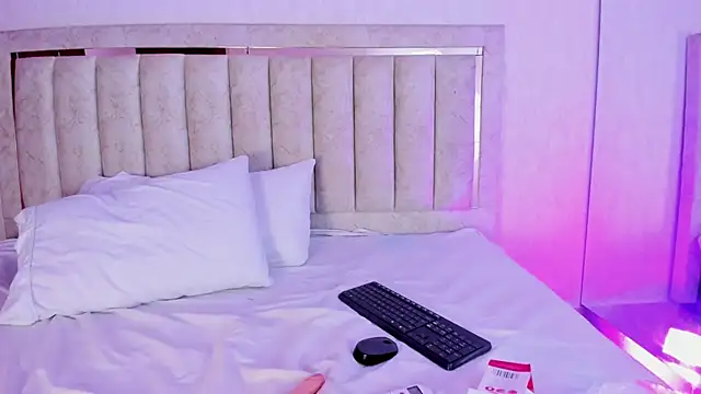 Snapshot of SeleneSantana chatting on 02/27/26, 09:48 SeleneSantana online show from 02/27/26, 09:48