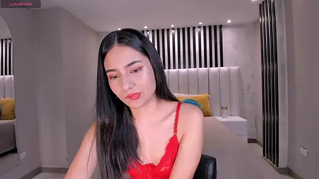 LucieMartin online show from 03/02/26, 07:21